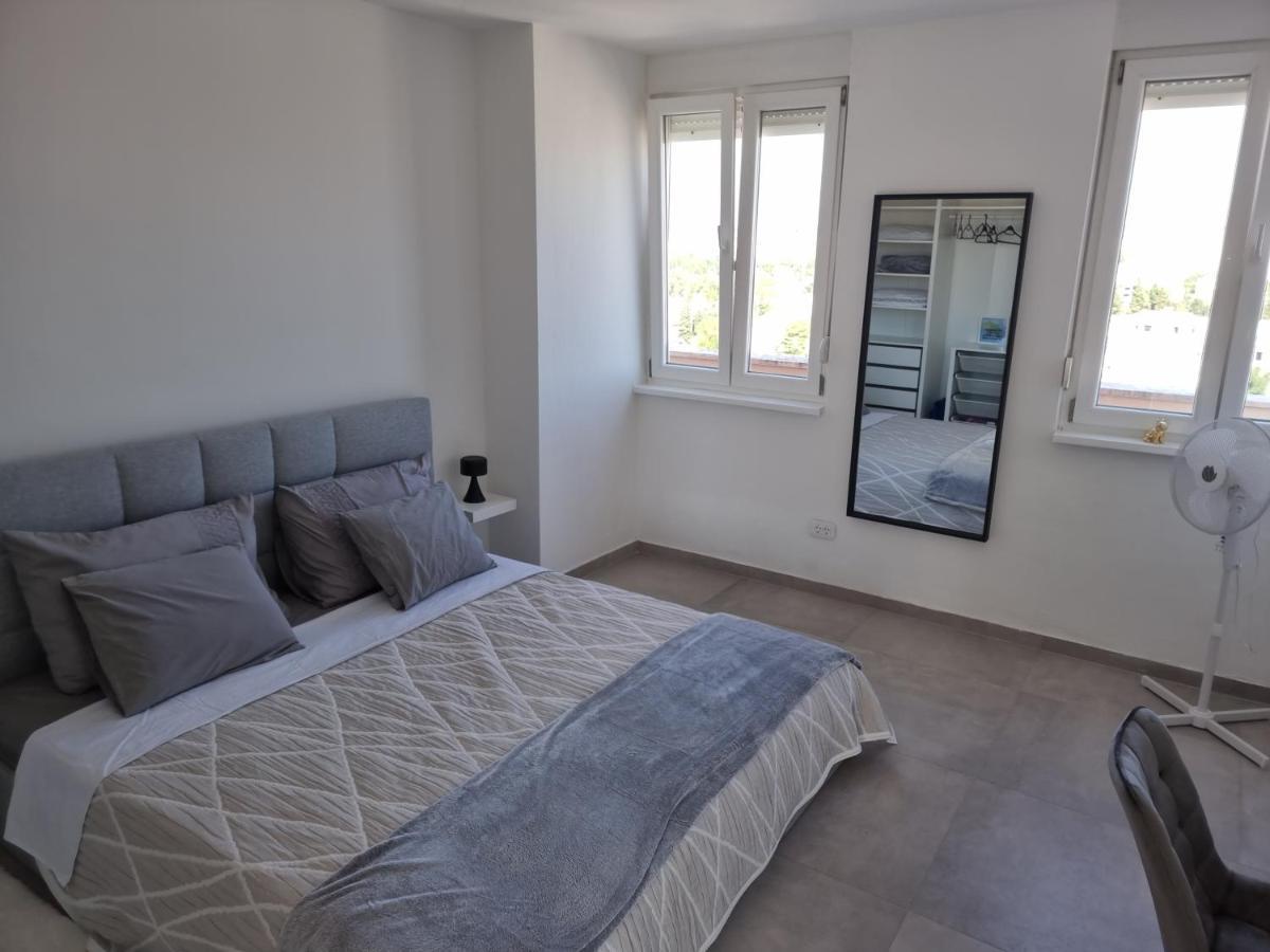 Bay View Apartament *